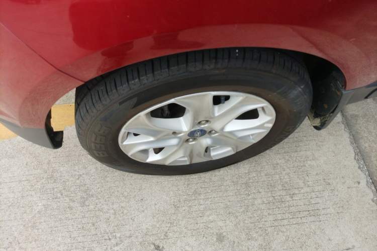 Used Ford EcoSport 2013 1.5L Automatic Fashion Model
