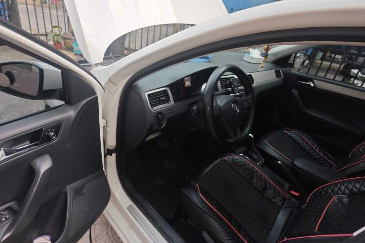 Used Volkswagen Santana 2015 Haval H6 1.6L Automatic Comfort Model Driver Seat