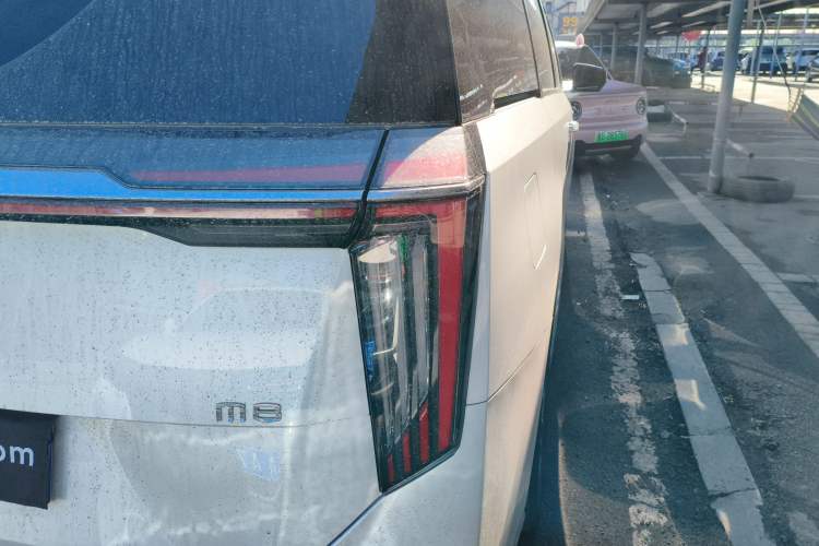 Used GAC Trumpchi M8 2024 Master Series 400T Ultimate Edition Right Rear Taillight