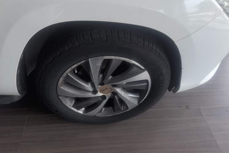 Used BYD Song 2016 1.5TI Manual Luxury Model Right Rear Wheel Hub