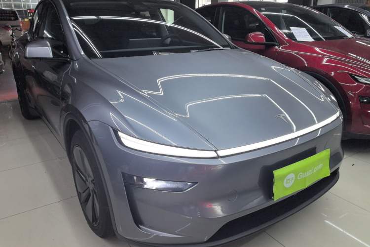 Used Tesla Model Y 2025 Rear-Wheel-Drive Version