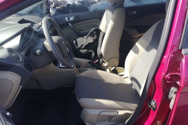 Used Ford Fiesta 2011 Sedan 1.5L Automatic Fashion Edition
