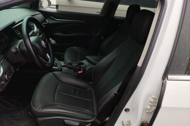 Used Buick GT 2017 15N Automatic Deluxe Edition Left Front Seat