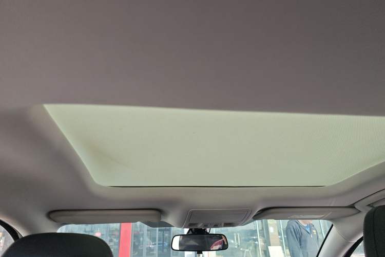 Used Ford Focus 2020 Hatchback EcoBoost 180 Automatic Trend Edition Headliner