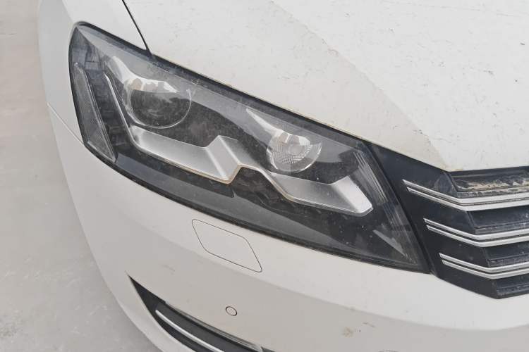 Used Volkswagen Passat 2013 2.0 TSI DSG Prestige Edition Right Front Headlight