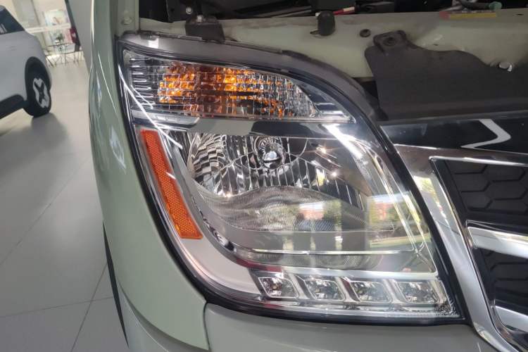 Used SAIC MAXUS V80 RV 2022 2.0T Traveler RVLIFE Camping Edition