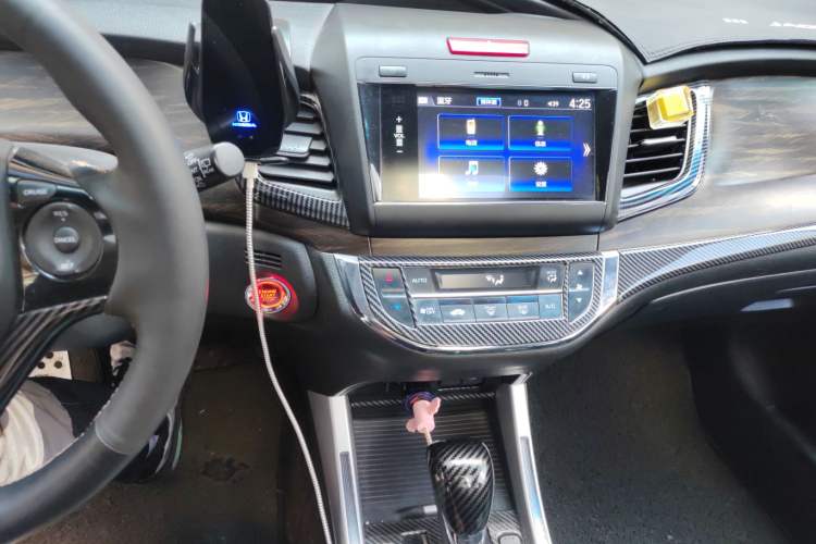 Used Honda Jade 2017 210 TURBO CVT Luxury Edition 5 Seats