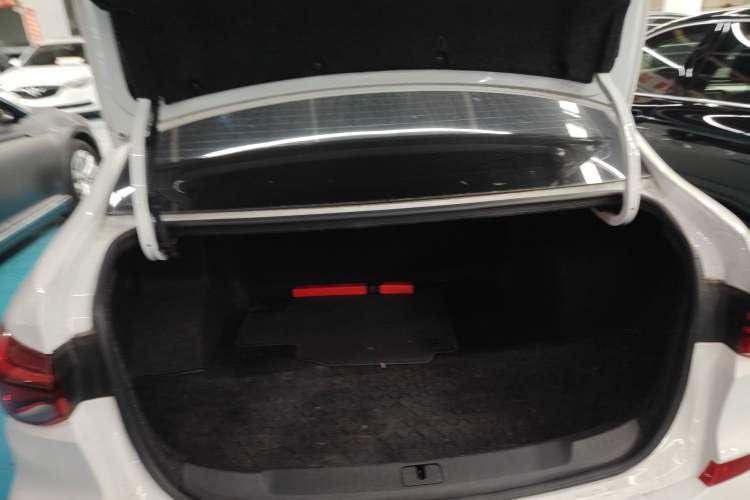 Used Chevrolet Monza 2020 320 Automatic Enjoyment Edition Trunk