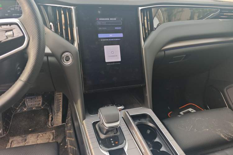 Used Hongqi HS7 PHEV 2024 2.0T PHEV Four-Wheel-Drive Flagship Edition 6 Seats
