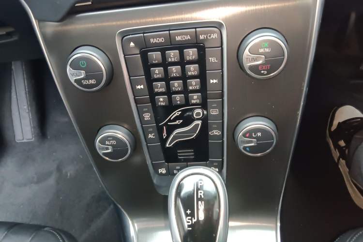 Used Volvo V40 2014 2.0T Zhiya Edition