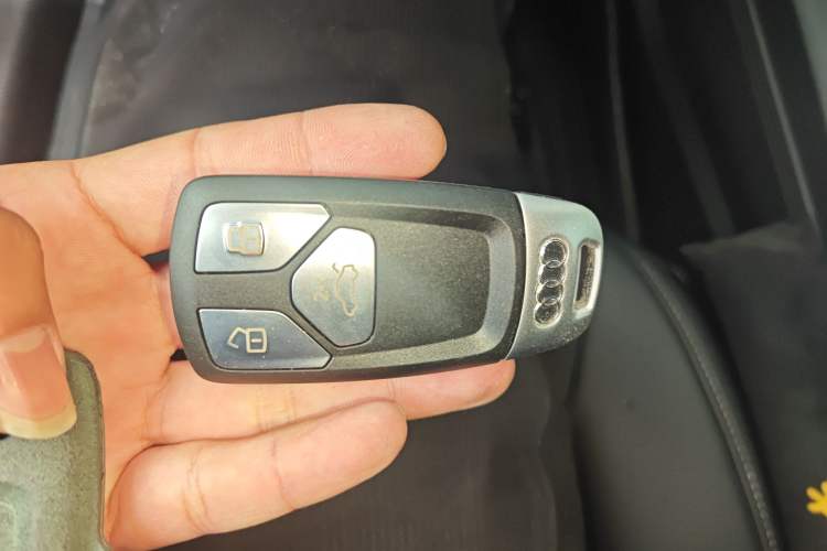 Used Audi Q5L 2018 45 TFSI Prestige Fashion Edition China VI Emission Standard
