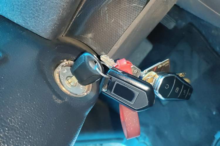 Used SsangYong Rodius 2014 2.0T Diesel 4x4 Luxury Navigation Edition Interior 1