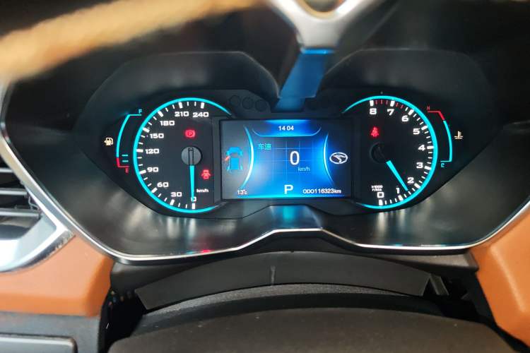 Used Soueast DX7 2018 1.5T Automatic Glory Edition Odometer Close Up