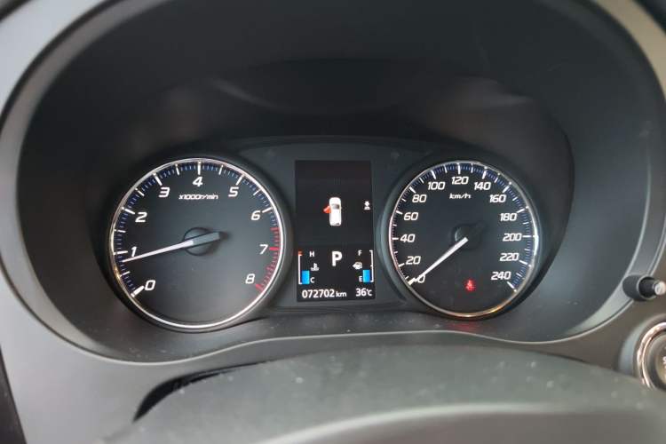 Used Mitsubishi Outlander 2019 2.0L Two-Wheel Drive Comfort Edition 5 Seats China VI Standard
