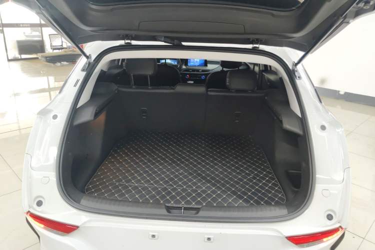 Used Buick Velite 6 2023 Revised Version 430 km Range – Commuter Edition