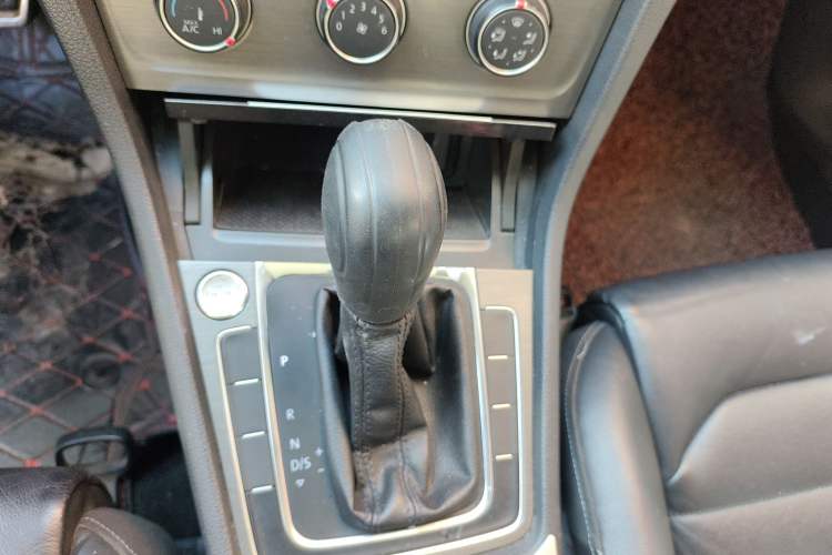 Used Volkswagen Golf 2014 1.4TSI Automatic Luxury Model