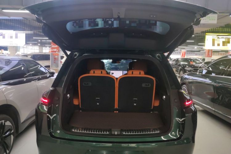 Used Li Auto L8 2023 Pro Model Trunk