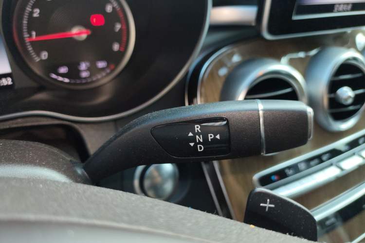 Used Mercedes-Benz GLC Coupe 2019 GLC 260 4MATIC Coupe SUV Gear Lever