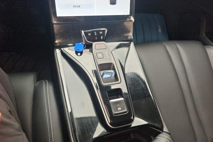 Used Dongfeng Aeolus Mage 2023 DH-i 1.5T Prestige Edition