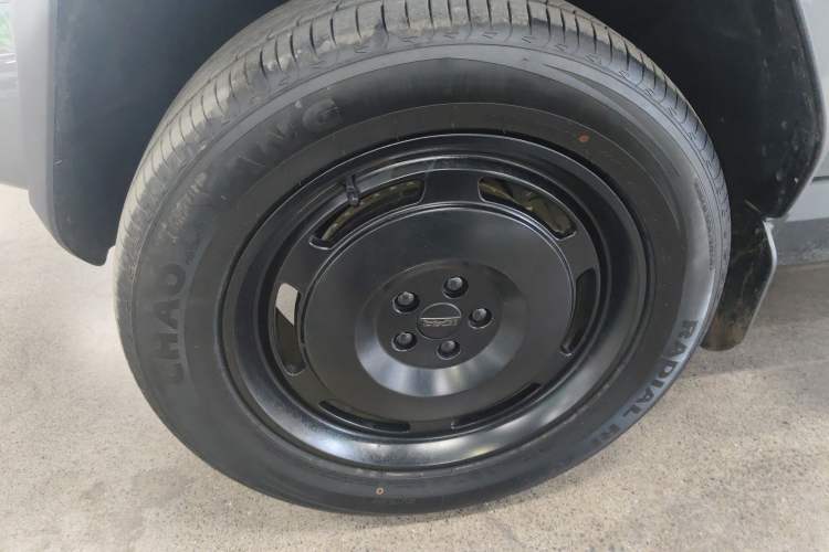 Used iCAR V23 2025 401 Two-Wheel Drive Advanced Edition Exterior 4