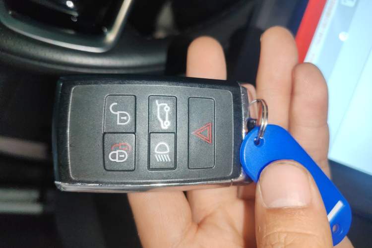 Used Land Rover Discovery Sport 2023 249 PS R-Dynamic SE Performance Tech Edition