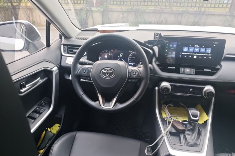 Used Toyota Wildlander 2023 2.0L CVT Two-Wheel Drive Luxury PLUS Edition
