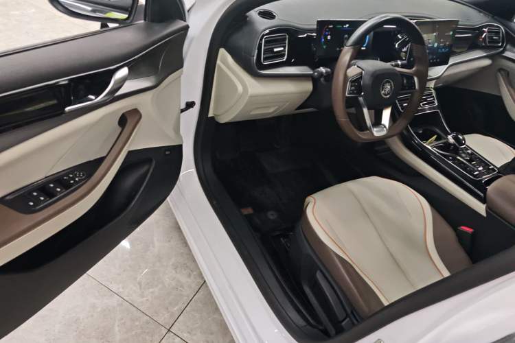 Used BYD Qin PLUS 2023 Champion Edition DM-i 120KM Leading Model