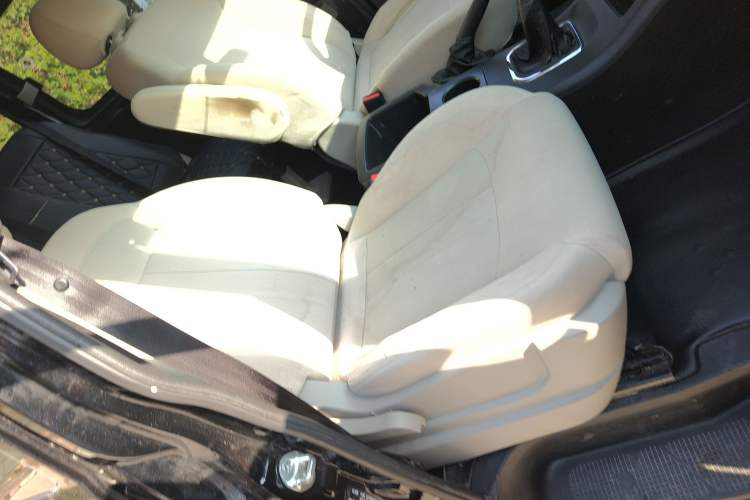 Used FORTHING Lingzhi 2021 M5L 2.0L Utility Model