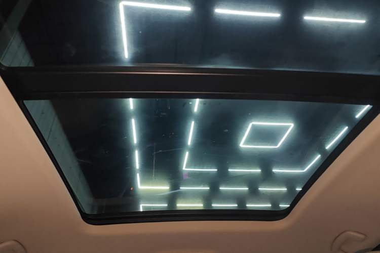 Used Volkswagen Viloran 2022 380TSI Prestige Edition
