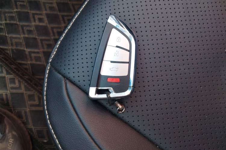 Used Baojun KiWi EV 2021 Artist Model Lithium Iron Phosphate
