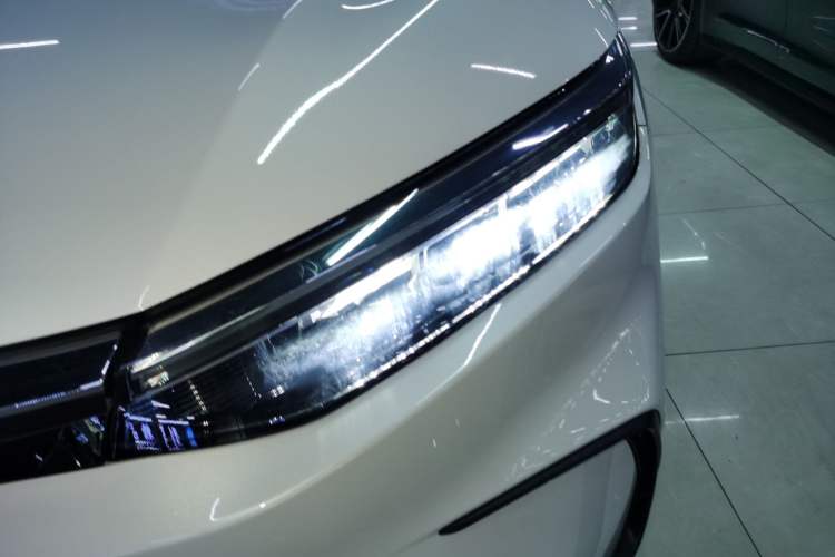 Used Honda Breeze 2023 240TURBO Two-Wheel Drive Elite Edition 5 Seats