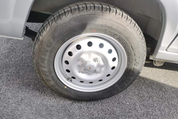 Used Wuling Zhiguang 2023 1.5L Utility Version with Enclosed Windows 2 Seats