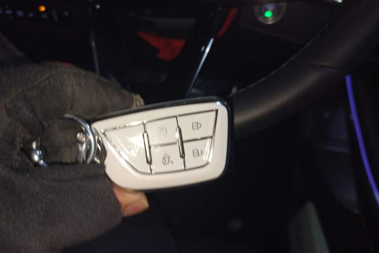 Used Cadillac XT5 2025 2.0T Prestige Version