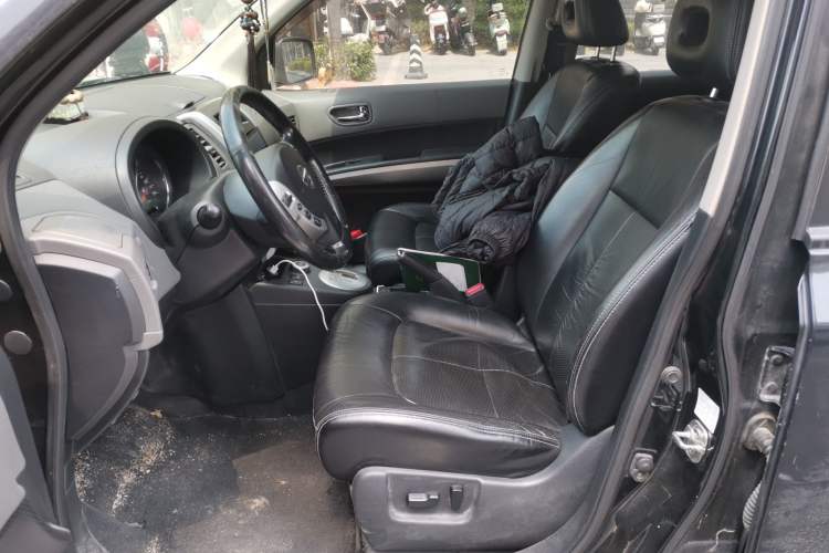 Used Nissan X-Trail 2010 2.5L CVT Luxury Edition 4WD
