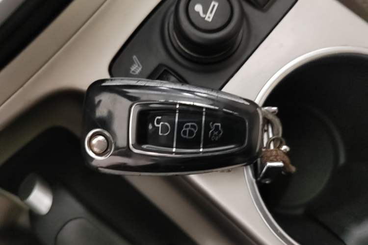 Used Ford Kuga 2013 2.0L GTDi Four-Wheel-Drive Elite Model
