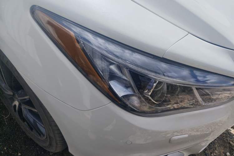 Used Infiniti QX60 2016 2.5 S/C Hybrid Two-Wheel-Drive Excellence Edition China V Standard
