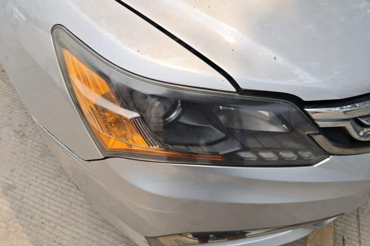 Used Everus S1 2013 1.5L Automatic Comfort Edition Right Front Headlight