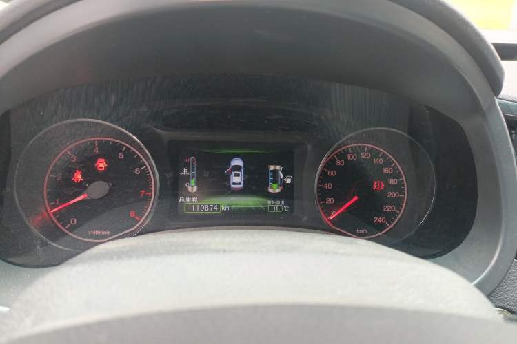 Used BYD Surui 2015 1.5L Manual Luxury Model
