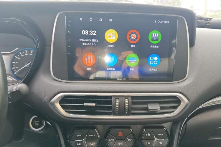 Used GAC Trumpchi GS4 2019 270T Automatic Two-Wheel Drive Luxury Smart Connectivity Model Audio And AC Panel