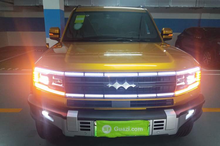 Used Formula Leopard Leopard 5 2023 Navigator Edition
