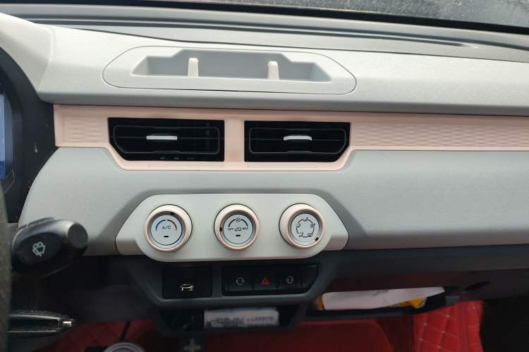 Used Chery QQ QQ Ice Cream 2022 170km Sundae Phosphate Lithium-Ion