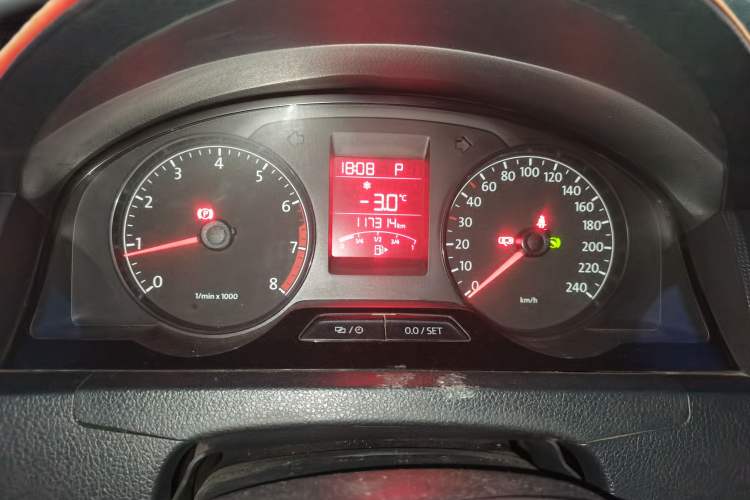 Used Volkswagen Santana 2013 1.6L Automatic Fashion Edition