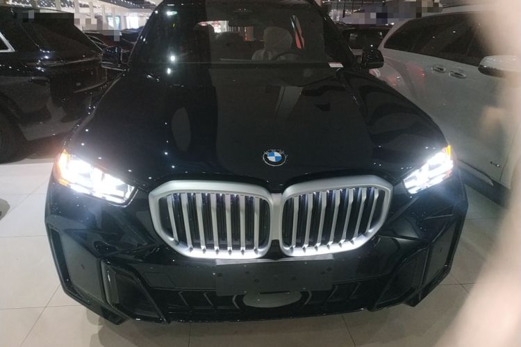Used BMW X5 2025 Model, xDrive 40Li M Sport Night Package

