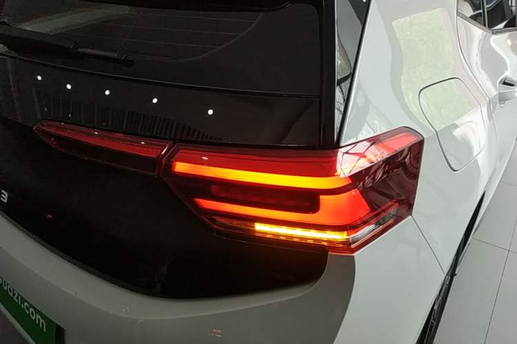 Used Volkswagen ID.3 2024 Outstanding Edition Right Rear Taillight