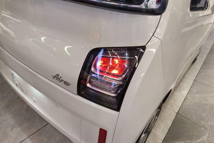 Used Wuling Air ev 2023 - Four Seats - Standard Edition