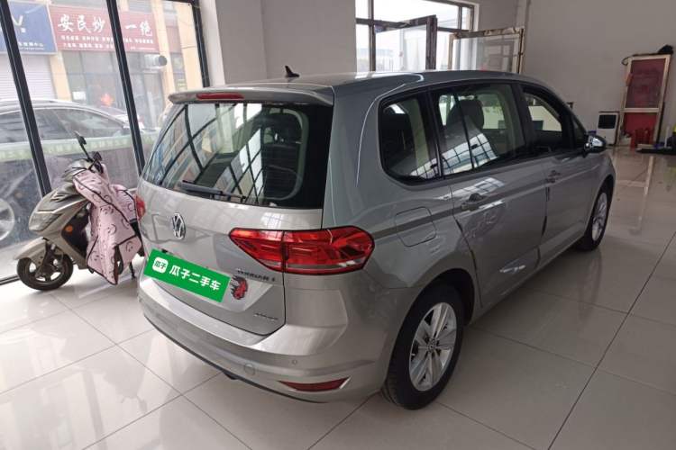 Used Volkswagen Touran 2016 Touran L 280TSI DSG Style Edition Rear Right 45 Deg