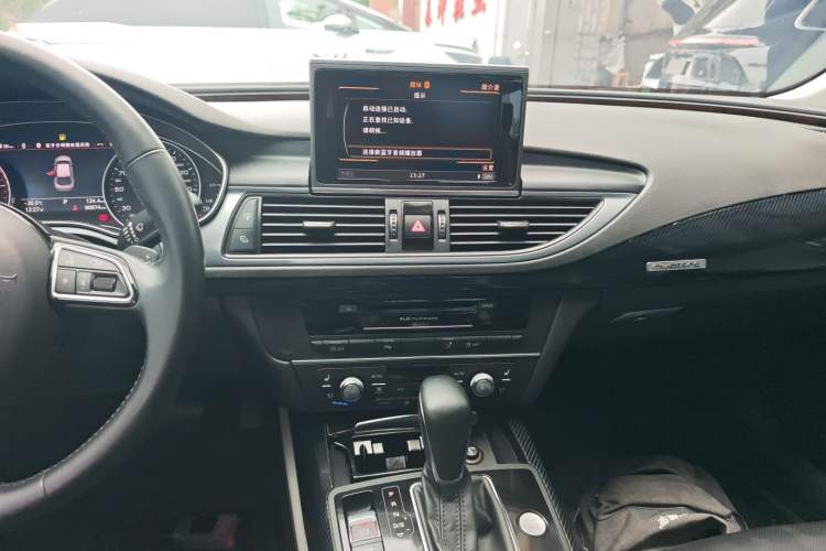 Used Audi A7 2017 50 TFSI quattro Comfort Model Audio And AC Panel