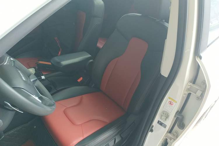 Used Haval H2s 2017 Red-Label 1.5T Dual-Clutch Elite Model