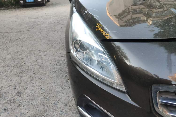 Used Peugeot 3008 2013 1.6THP Automatic Prestige Edition Right Front Headlight