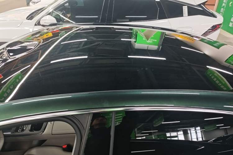 Used Geely Galaxy 8 2025 130km EM-P Starship Edition Roof